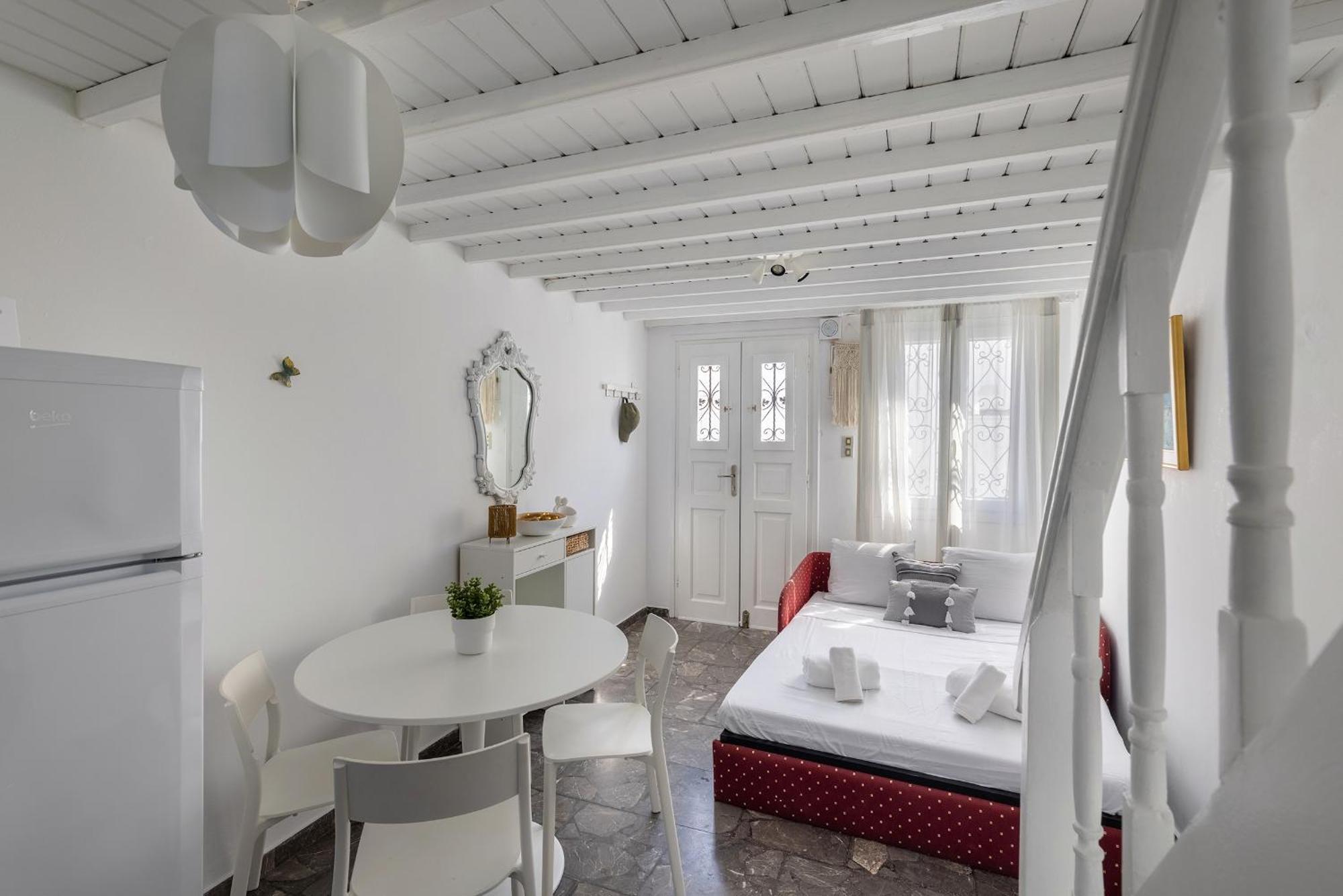 Chora Charm Maisonette *