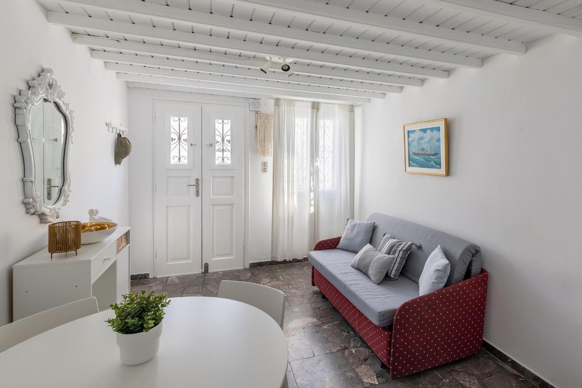 Chora Charm Maisonette *